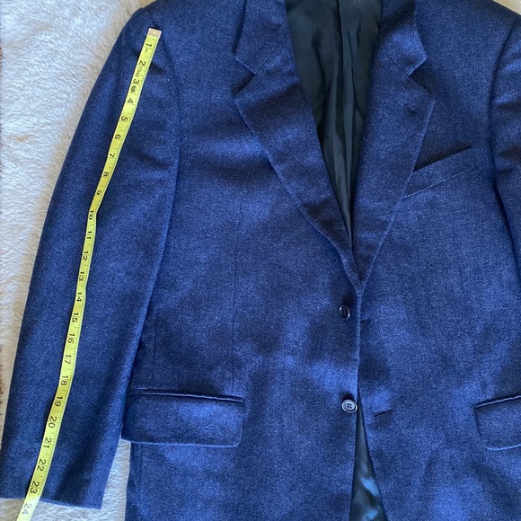 VALENTINO MEN BLAZER, NAVY BLUE COLOR, SIZE 42.5R. - Picture 12 of 13